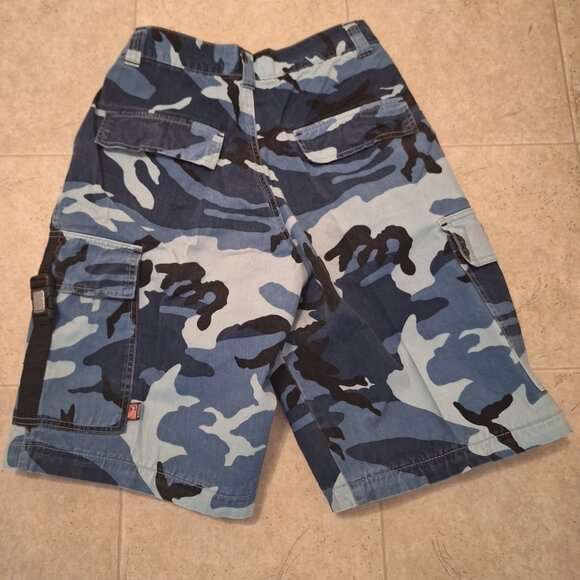 Macgear Utility Shorts - Picture 2 of 5